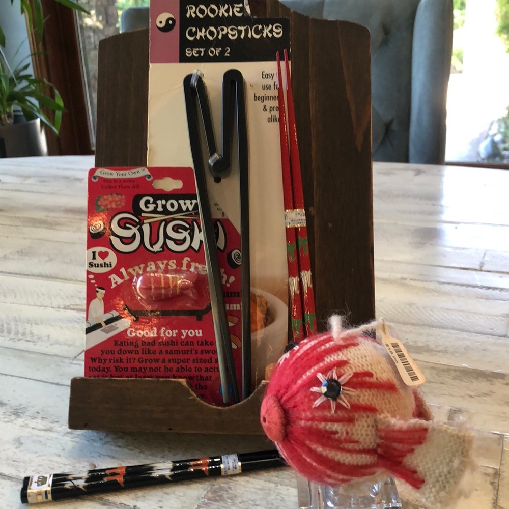 NWT A VERY SUSHI CHRISTMAS!!